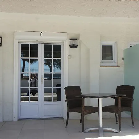 Agay Beach 2* Saint-Raphael (Var)