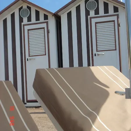 Agay Beach ホテル 2*