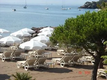 Agay Beach ホテル 2*
